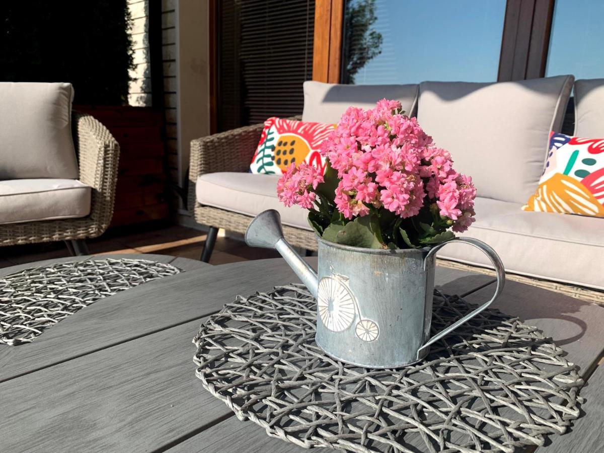 Lighthouse Golf Private Villa Lake View 발치크 외부 사진