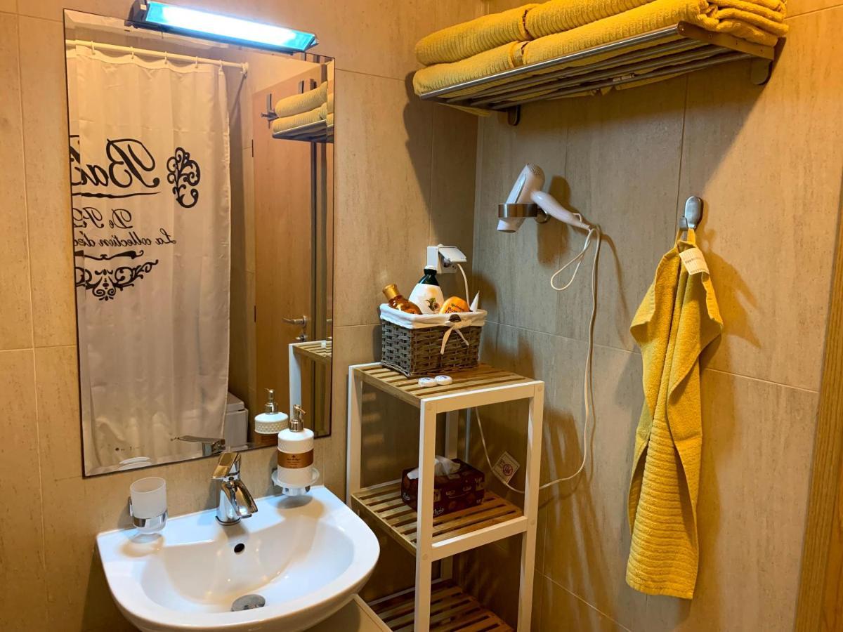 Lighthouse Golf Private Villa Lake View 발치크 외부 사진