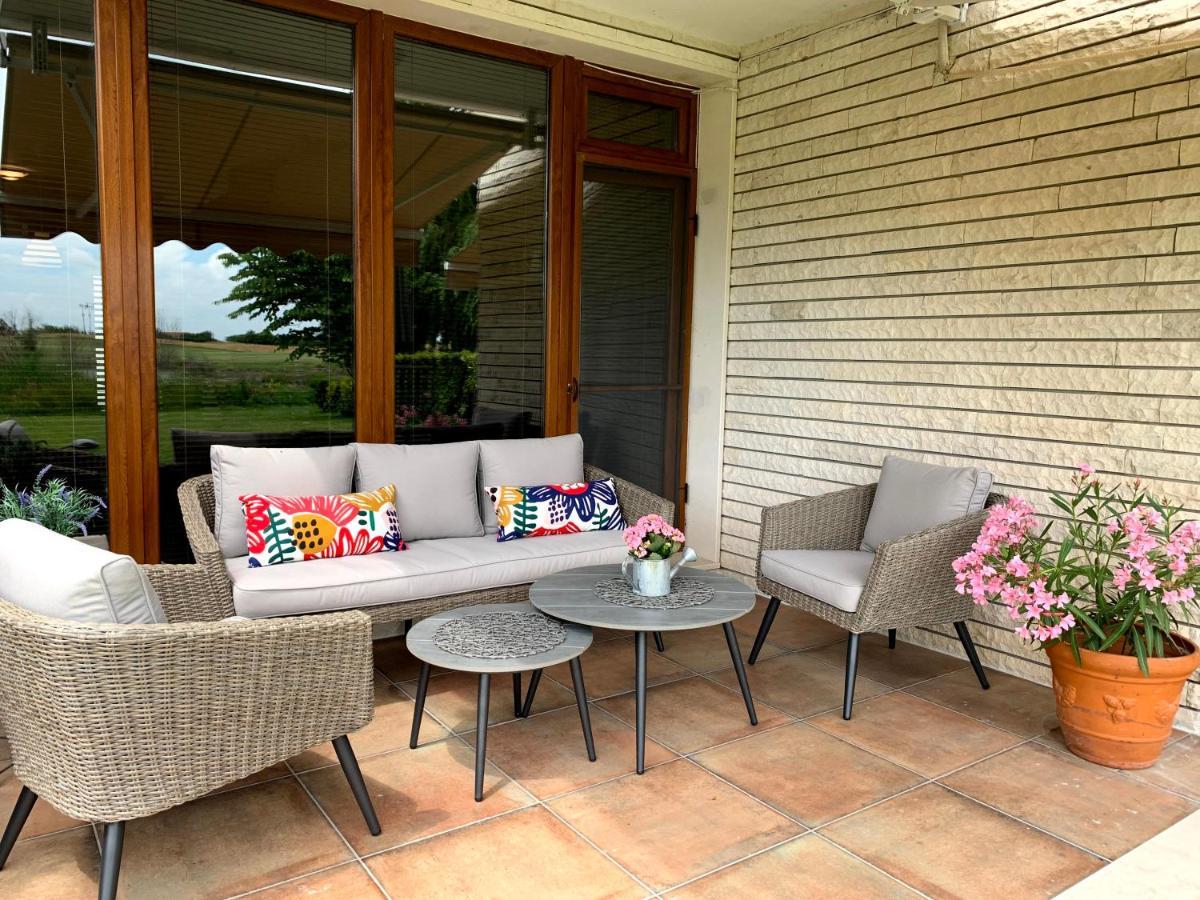Lighthouse Golf Private Villa Lake View 발치크 외부 사진