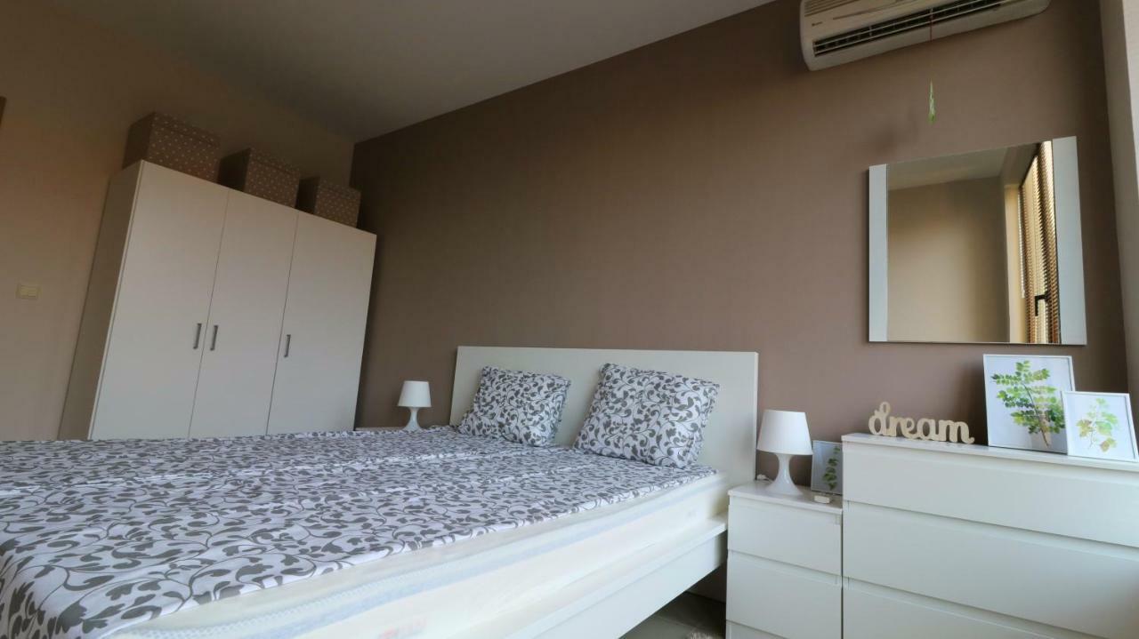 Lighthouse Golf Private Villa Lake View 발치크 외부 사진